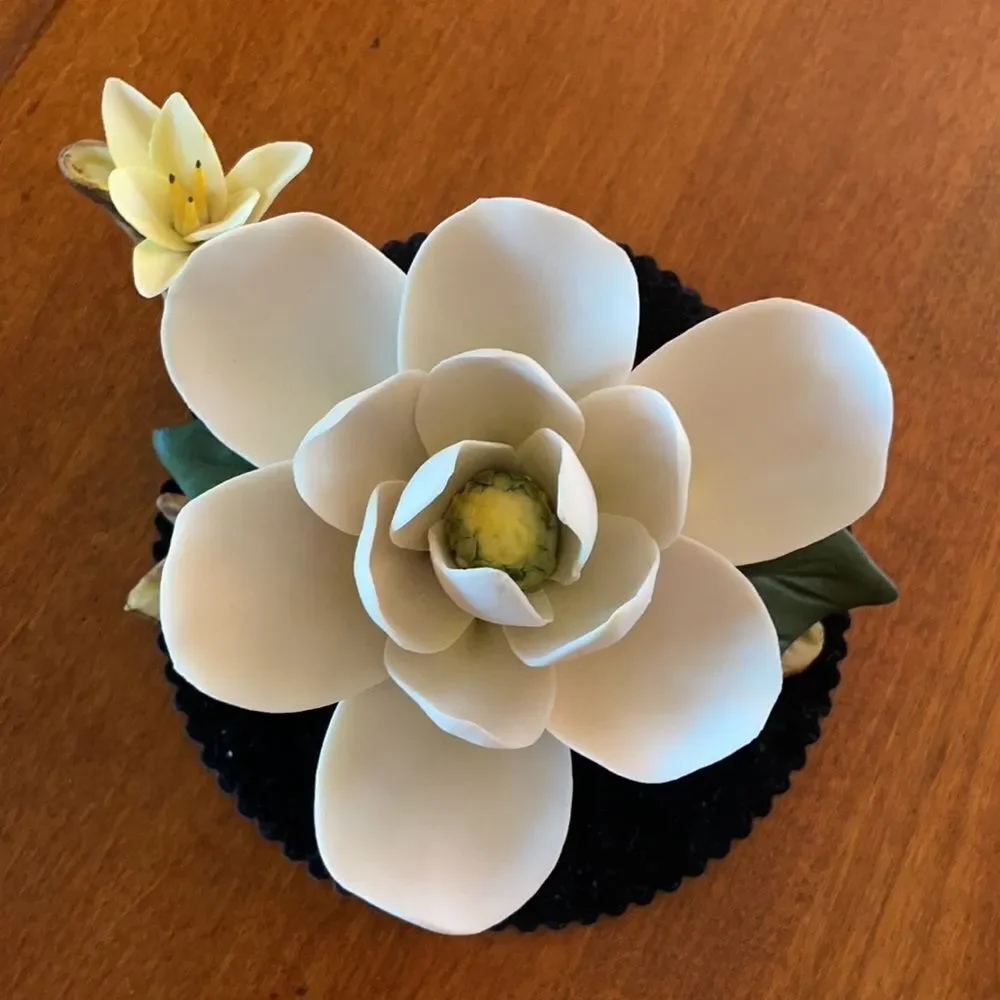 Napoleon Italy Porcelain Magnolia Flower